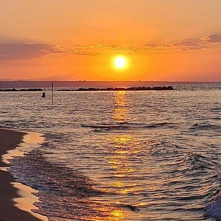 Tramonto Sul Mare Bed & Breakfast Термоли Екстериор снимка
