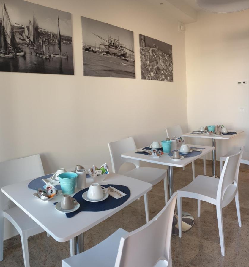 Tramonto Sul Mare Bed & Breakfast Термоли Екстериор снимка