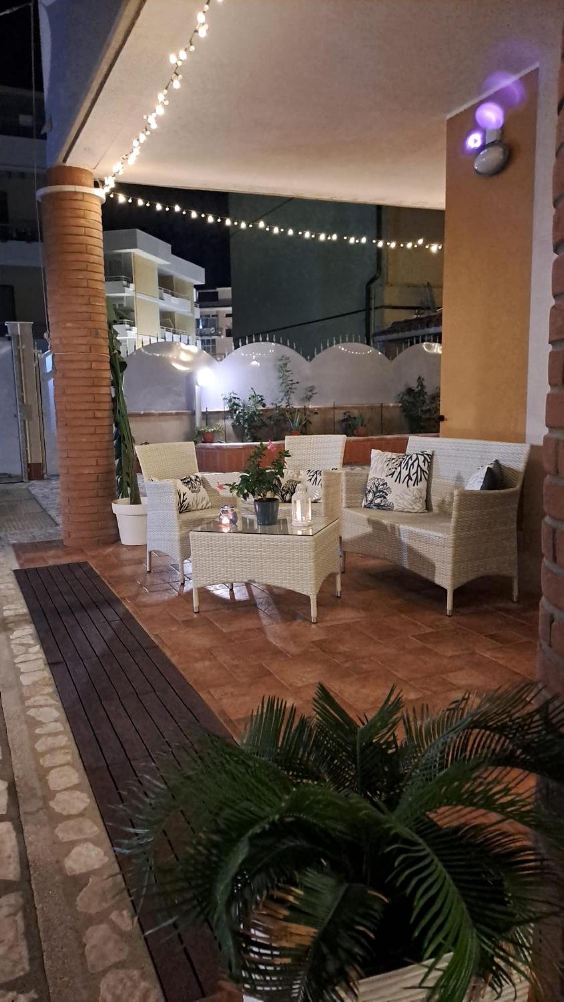 Tramonto Sul Mare Bed & Breakfast Термоли Екстериор снимка