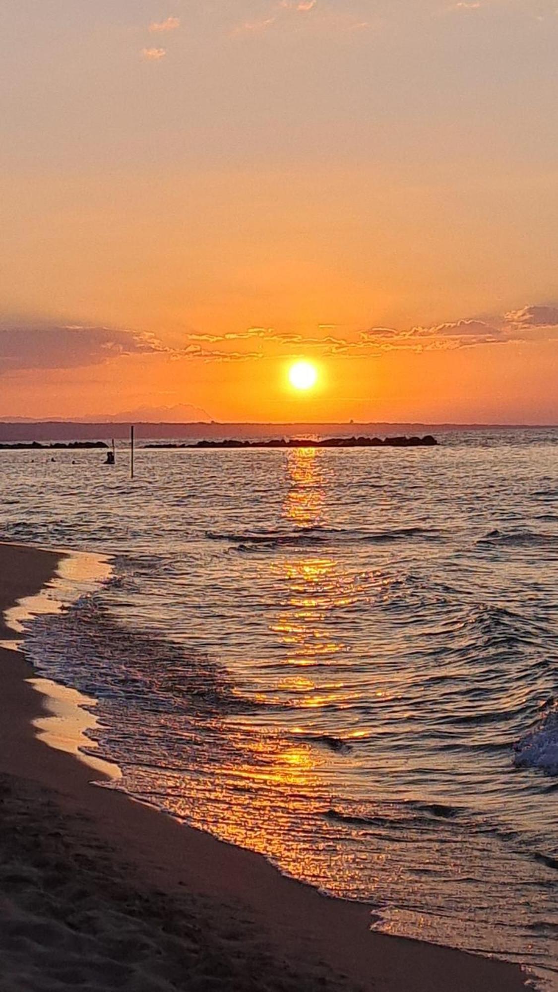 Tramonto Sul Mare Bed & Breakfast Термоли Екстериор снимка
